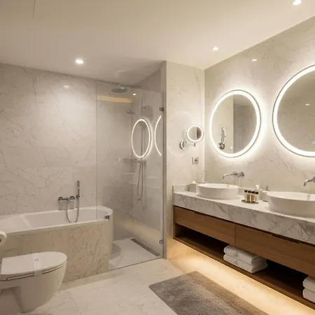 Majestic Rivera אלאניה