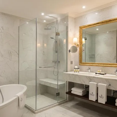 מלון Majestic Rivera אלאניה